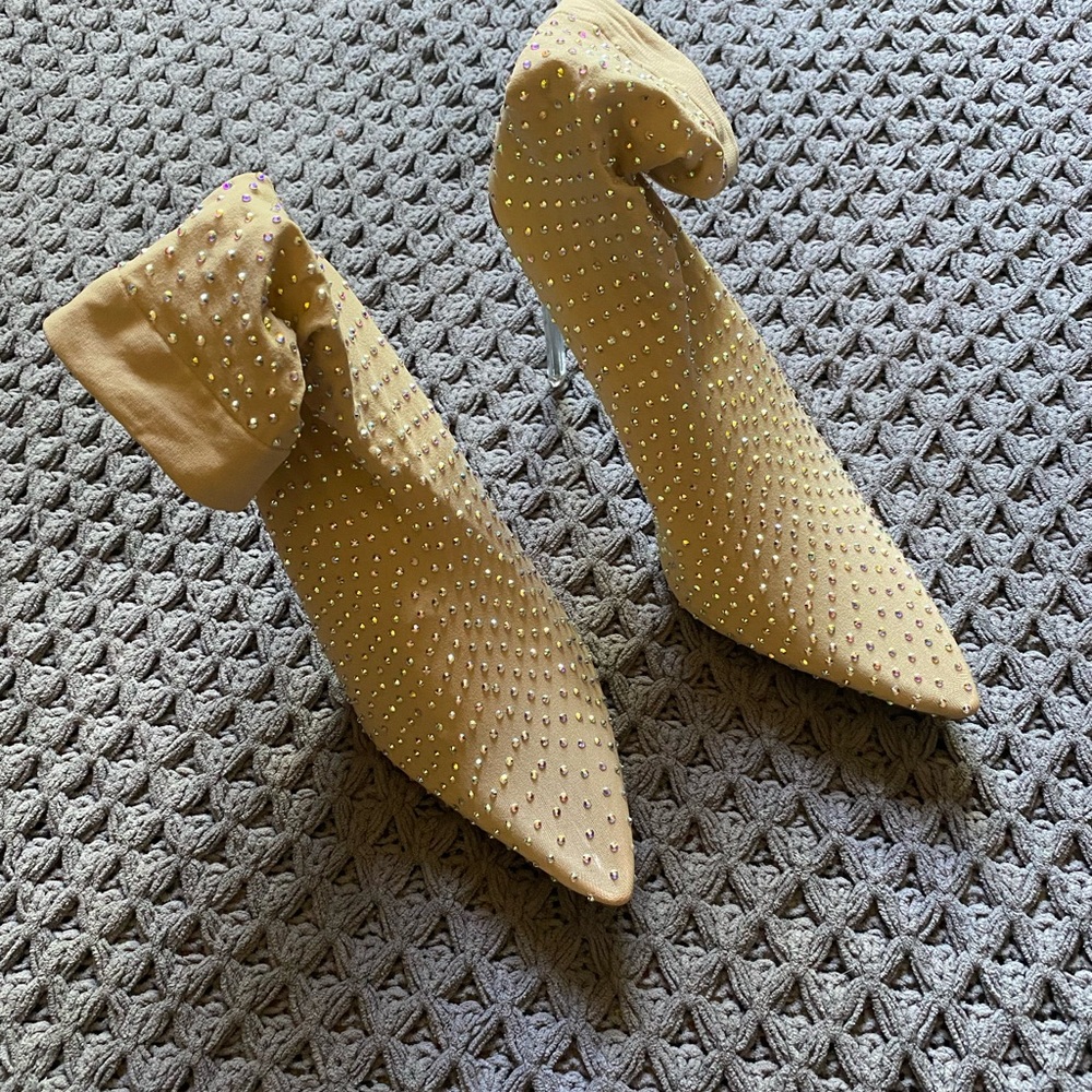 Fashion Nova Heels - Picture 3 of 6